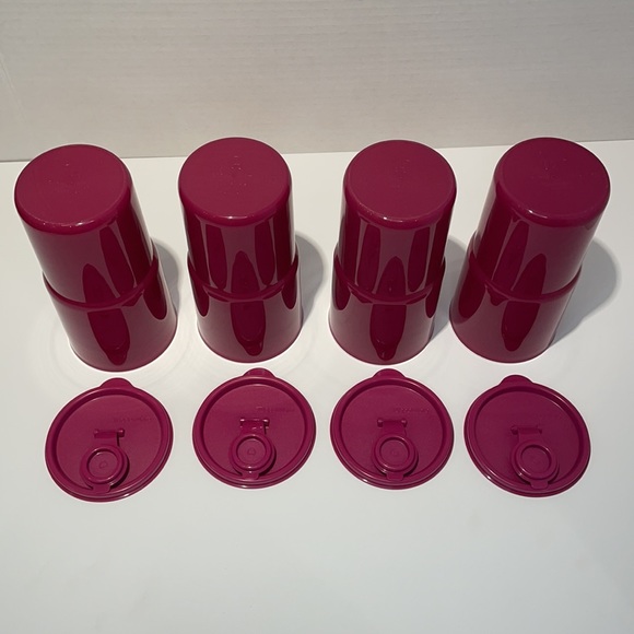 4 Tupperware stackable tumblers. - Picture 3 of 4